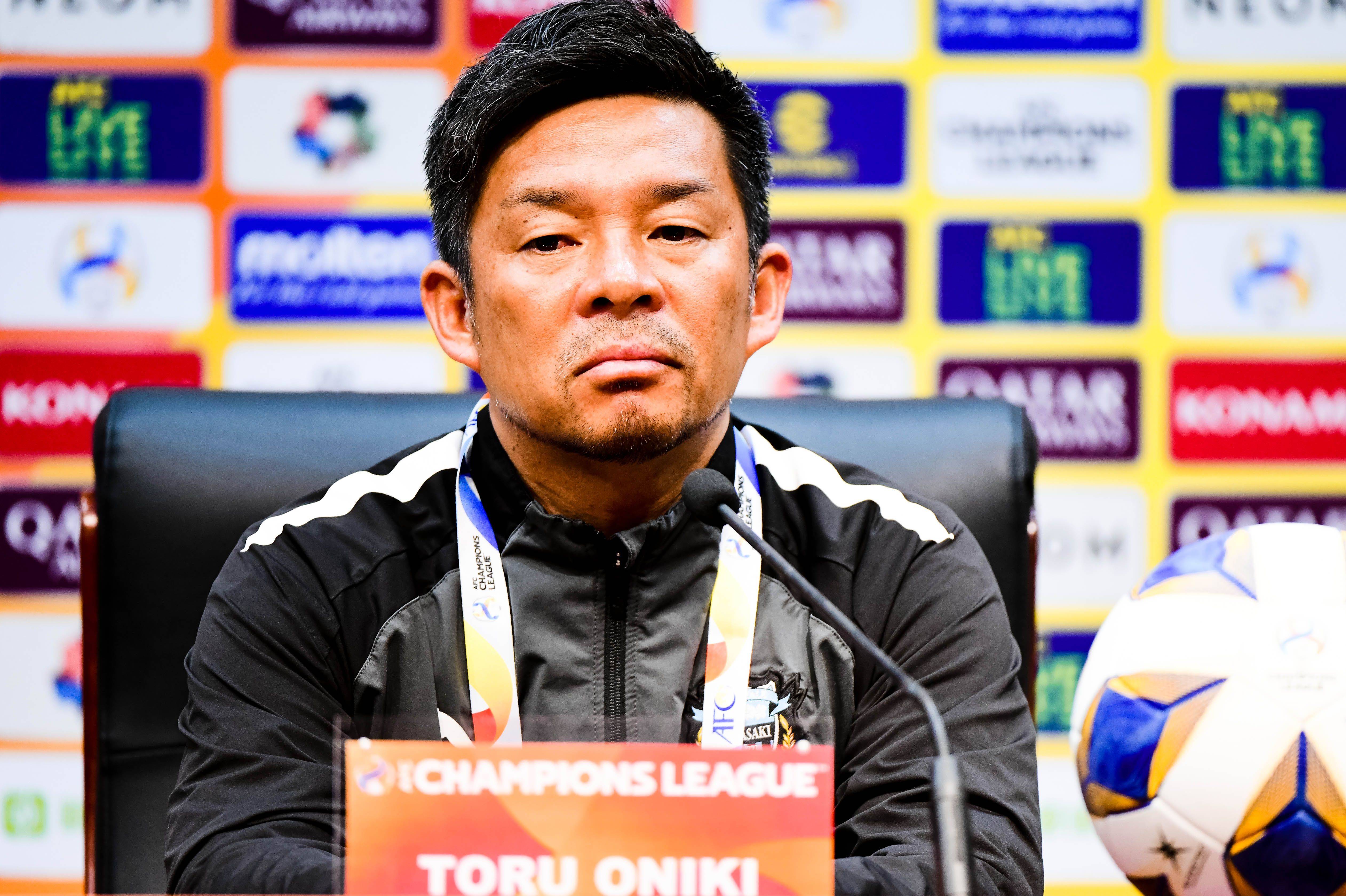 黑白直播-精彩比赛后，球员们坚定信念迎接下一轮挑战