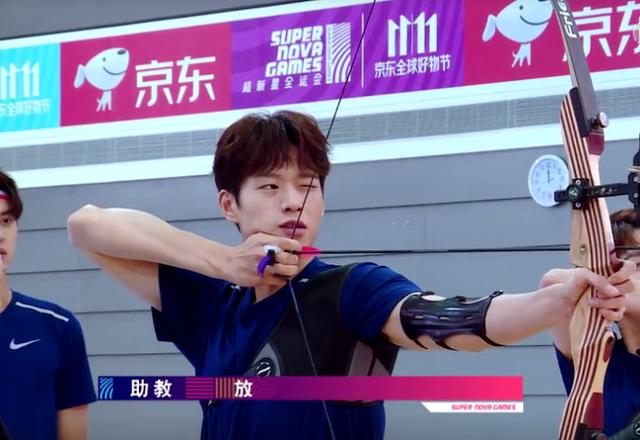 黑白直播免费体育直播-射箭比赛新星崛起，挑战传统强队