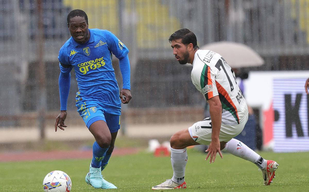 黑白直播nba-卡利亚里遭遇连败，保级形势岌岌可危的简单介绍