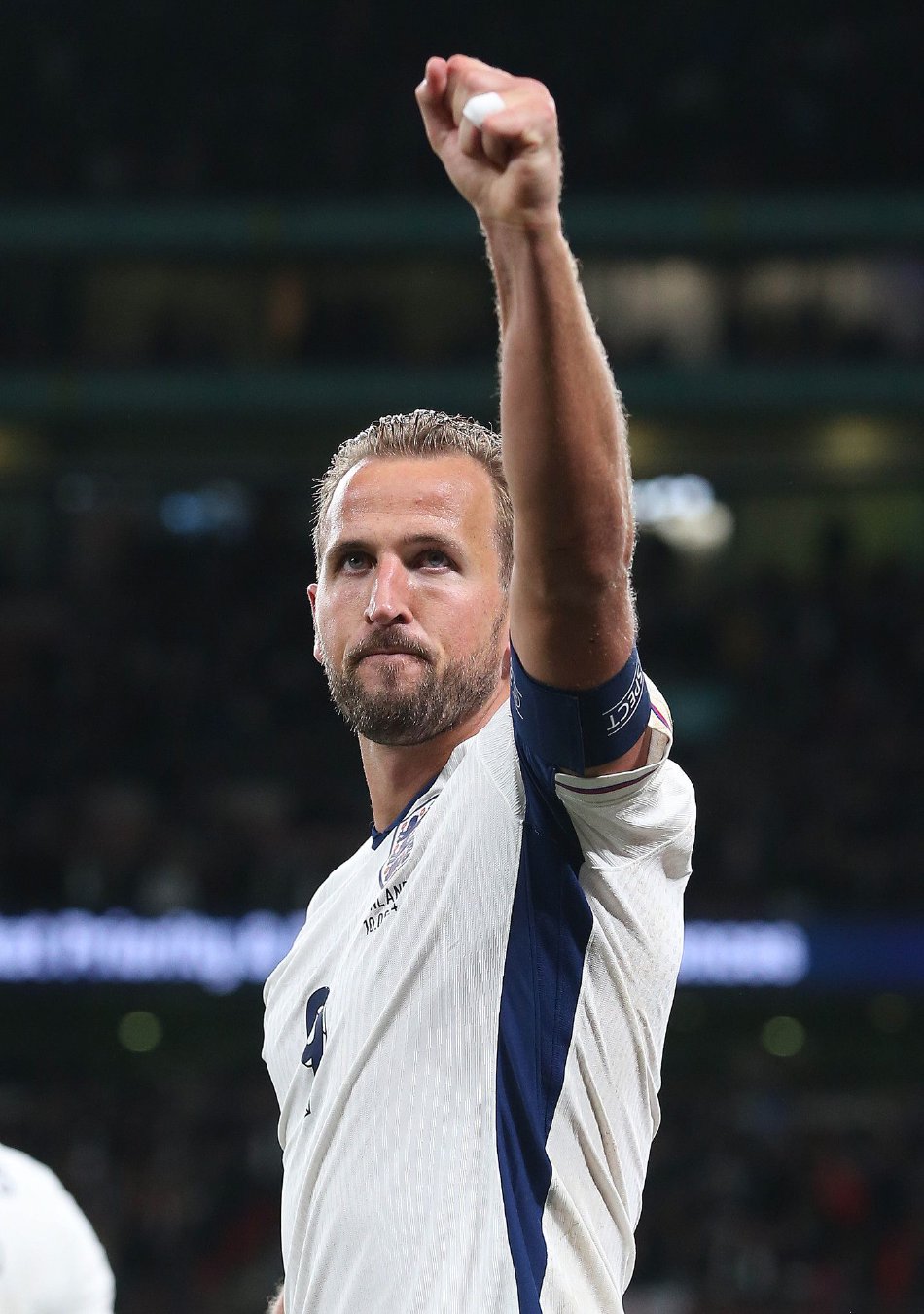 包含芬兰队迎来胜利，全队士气高涨的词条