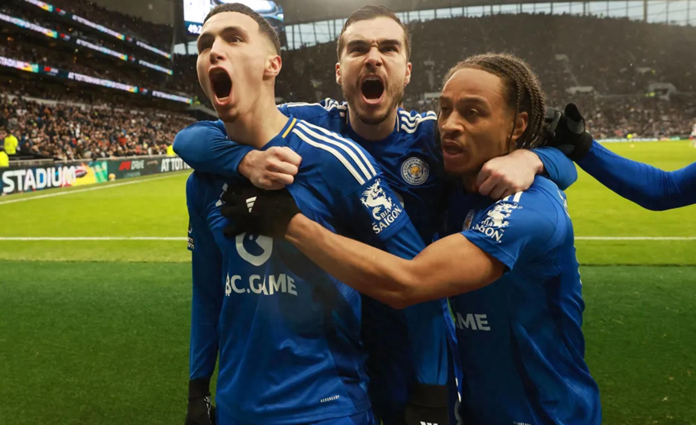 比赛中球队气势如虹，取得惊人逆转