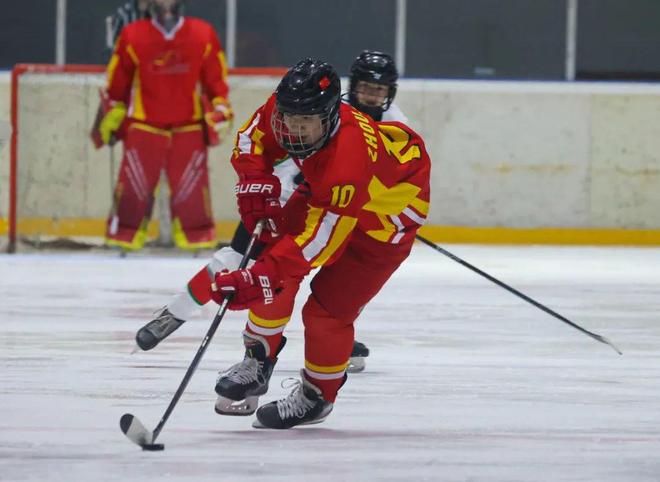 荷兰大胜保加利亚，取得重要胜利