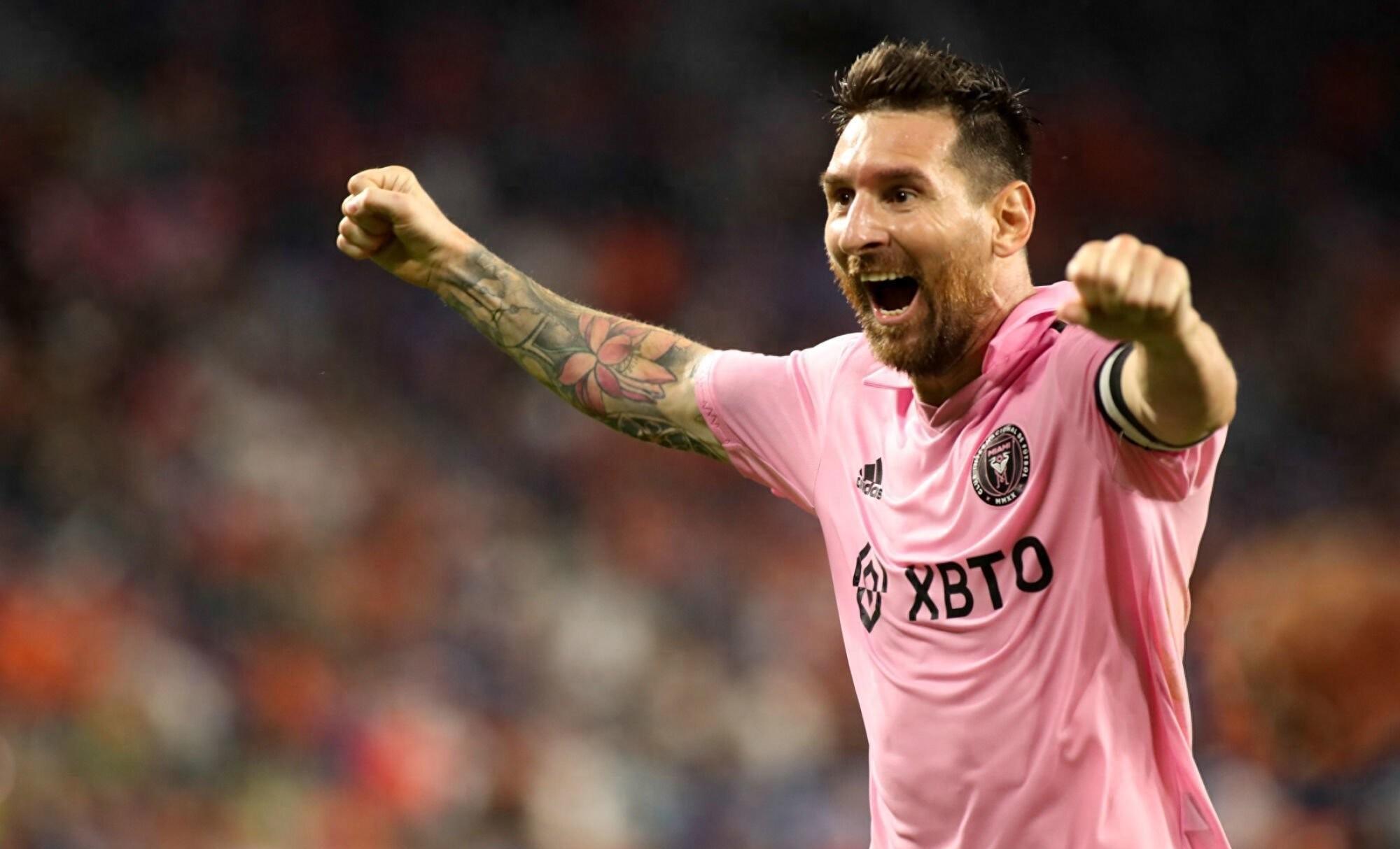 黑白直播在线观看-超级巨星：梅西复出助巴黎战胜马赛