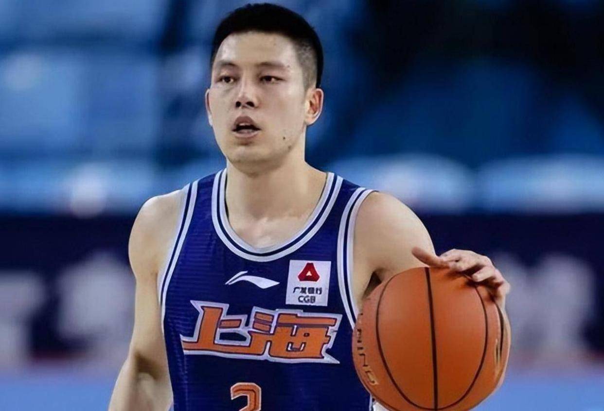 黑白直播网-上海男篮击败重庆队，晋级决赛