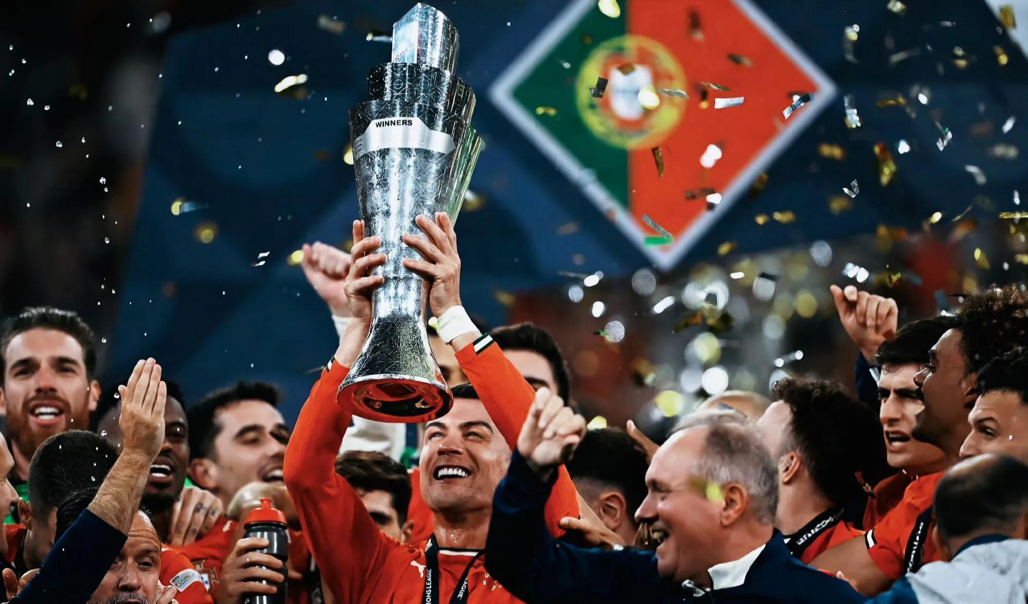 关于小组赛焦点:葡萄牙夺冠,引发热议的信息 关于小组赛焦点:葡萄牙夺冠,引发热议的信息