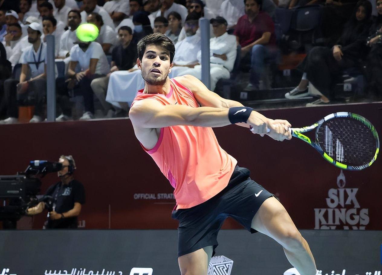 黑白直播nba-沙特队在比赛中展现出众表现