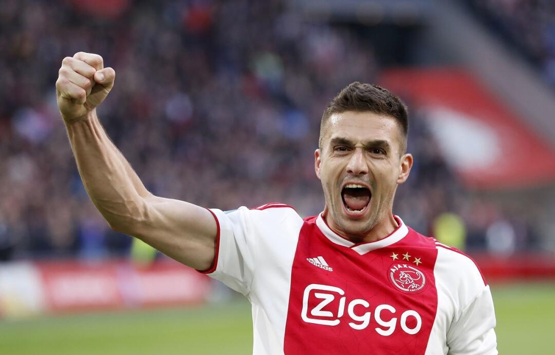 黑白直播在线观看nba-阿贾克斯险胜，晋级欧冠四强