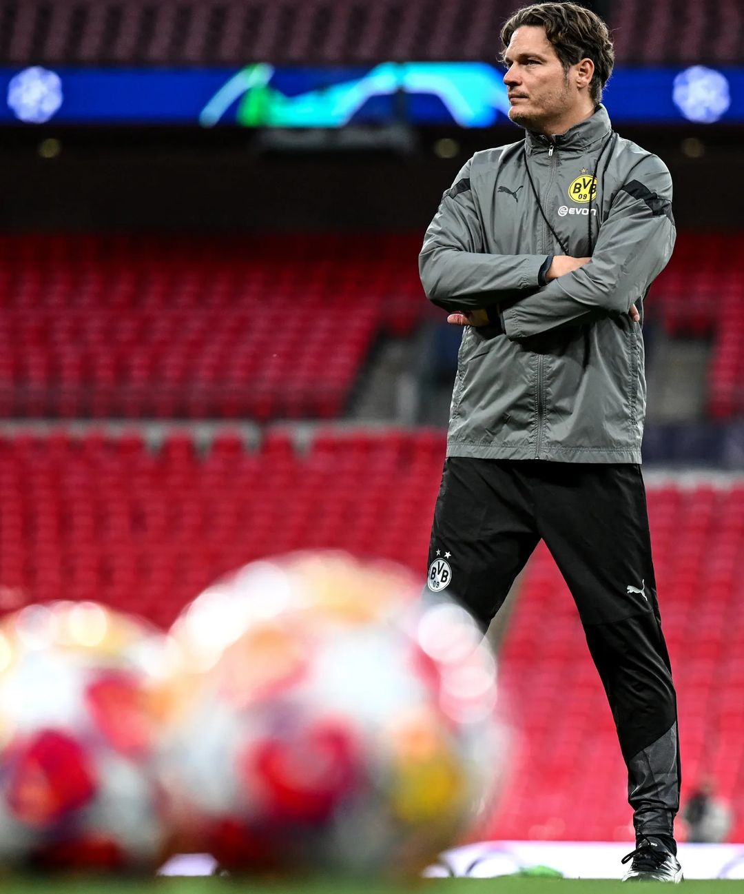 多特蒙德球员备战国际对手的比赛