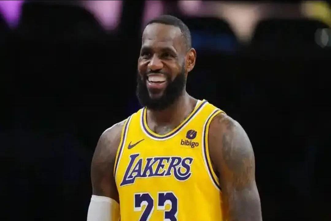 杜兰特在欧冠中失利詹姆斯，表现神勇