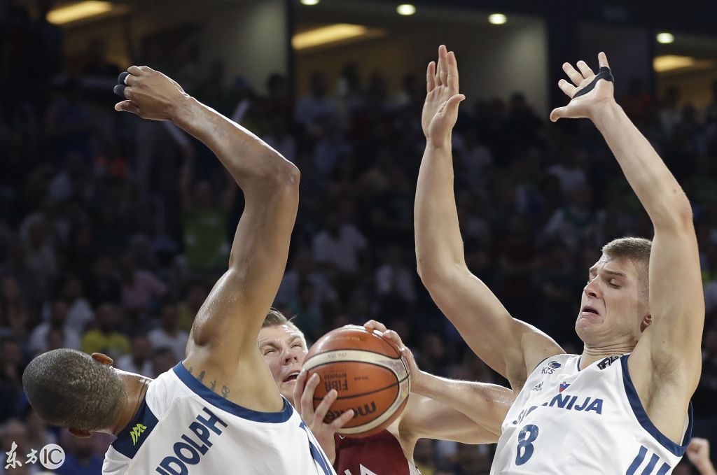 斯洛文尼亚大胜拉脱维亚取得关键胜利