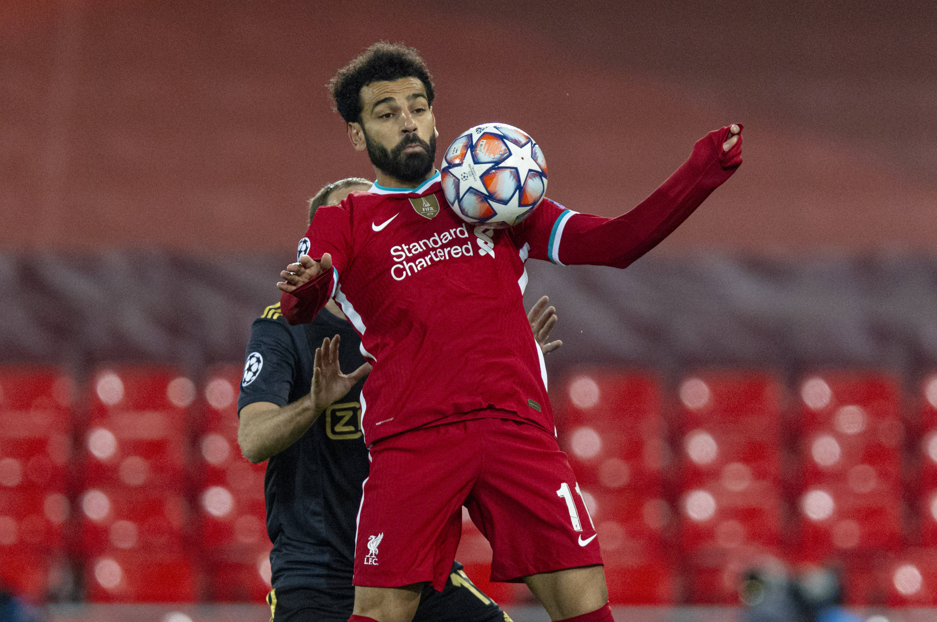 黑白直播网-阿贾克斯队在欧冠中取得胜利