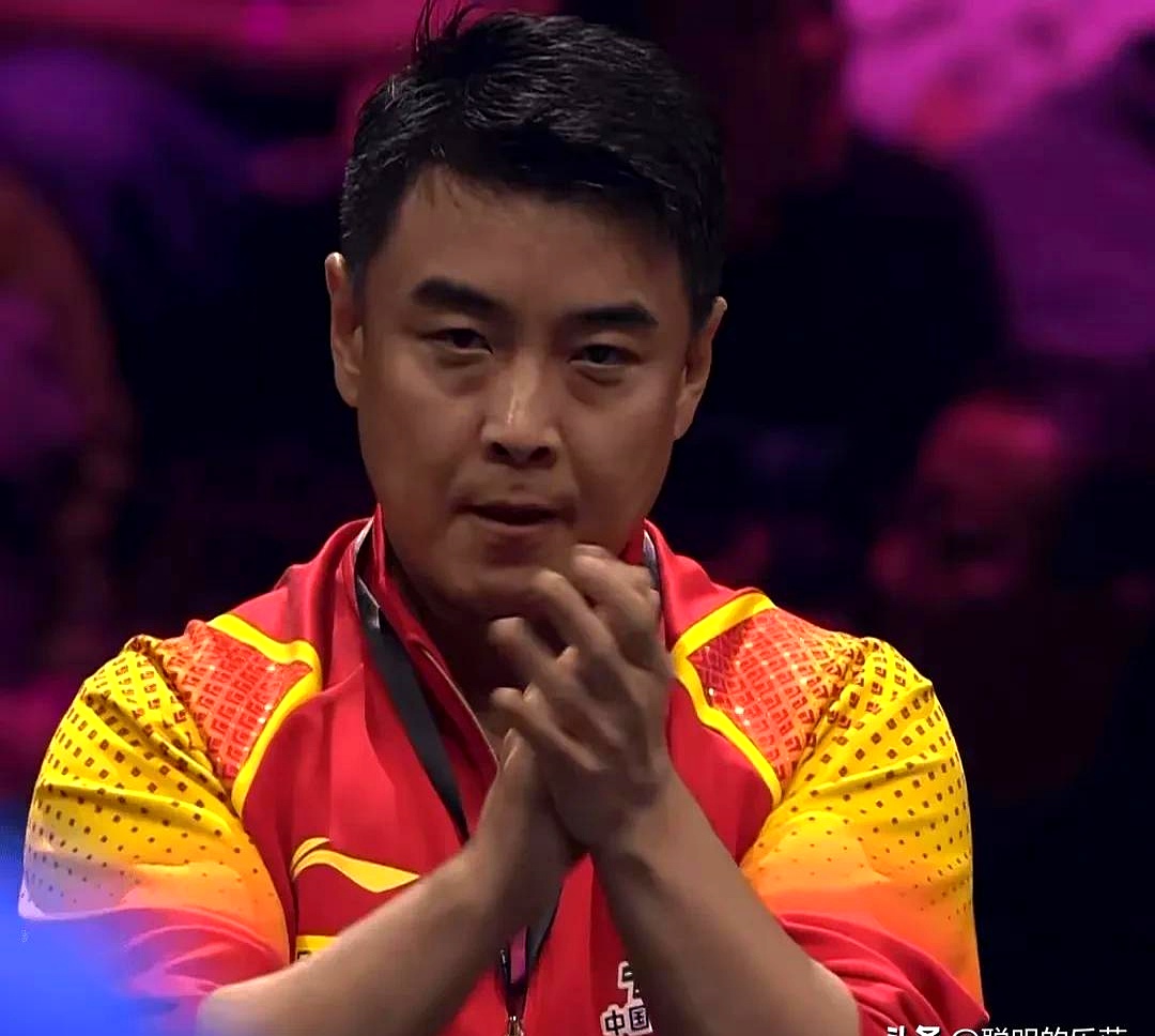 中国乒乓球队鏖战日本乒乓球队，王皓惊艳世界