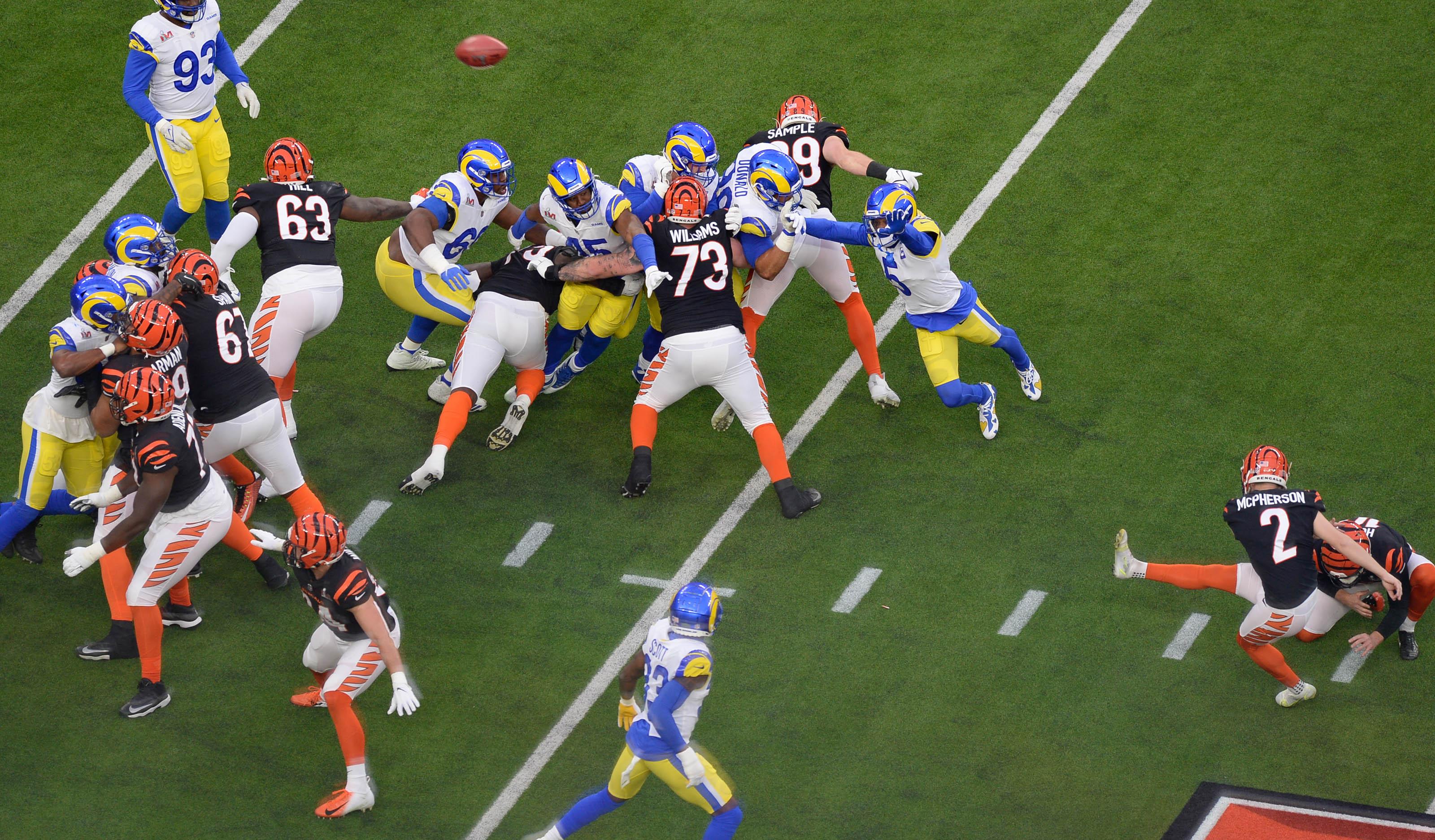 黑白直播网-橄榄球选手刷新世界纪录，震撼全场